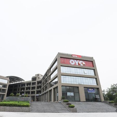 Hotel O Dream Stay Sarkhej Zewnętrze zdjęcie